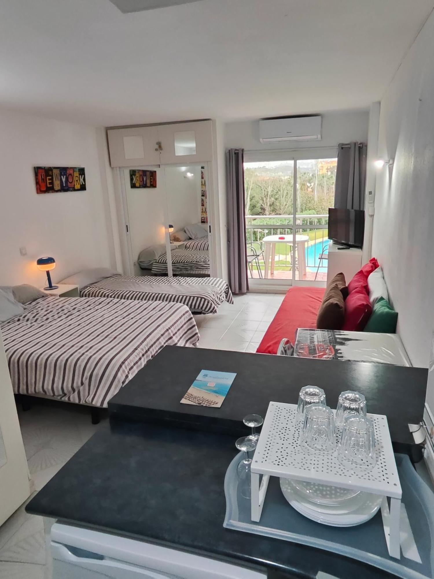 Jupiter Apartment Sea, Pools View بينالماذينا المظهر الخارجي الصورة